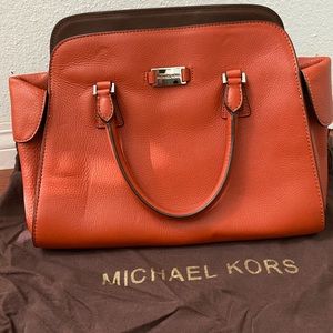 Handle bag in good condition